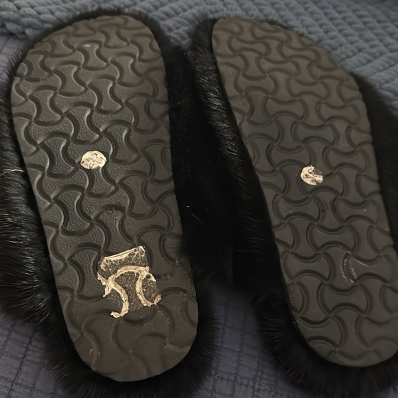 Linda Richard’s black mink slides sz 8 - Picture 4 of 5